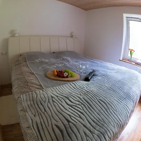 Cosy Pr Potokar Apartment